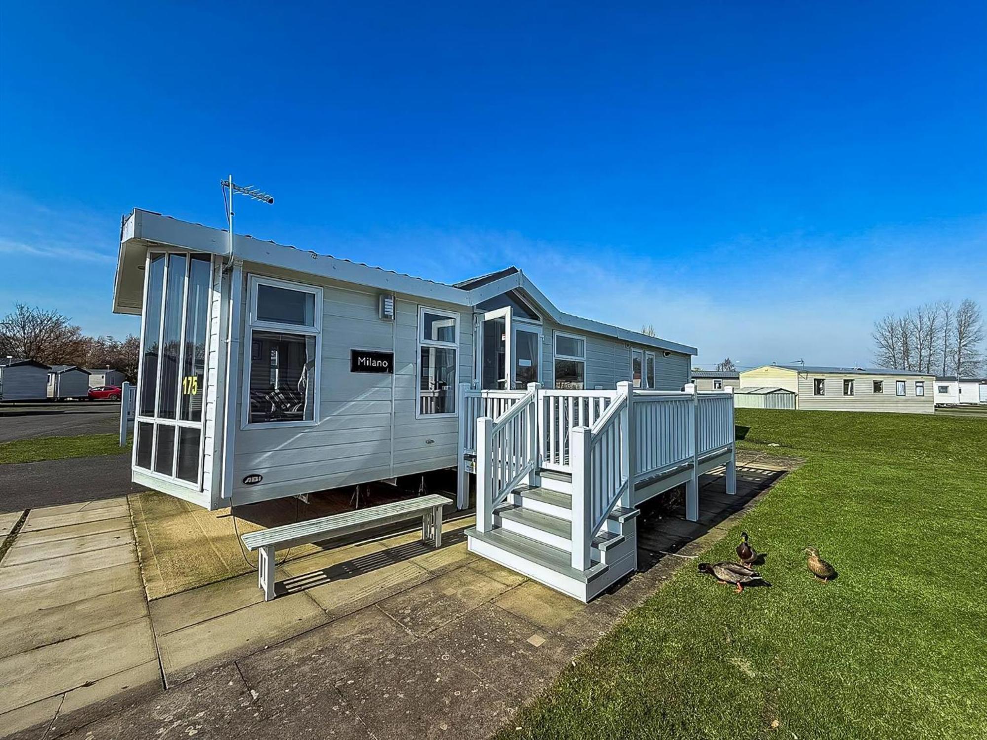 Stunning 6 Berth Caravan With Decking At Southview Holiday Park Ref 33175V Skegness Exteriör bild
